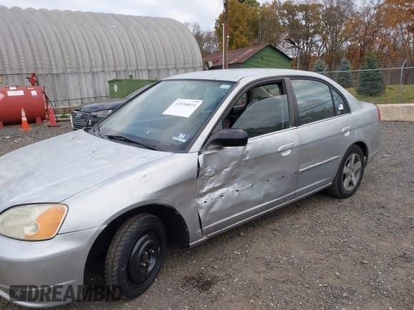 ✅ 2002 Honda Civic LX • VIN: 2HGES16512H502721 • Lot: 43554814. Listed on IAAI with 88,888 mi. Free auction sales archive from the USA and detailed vehicle history report at DreamBid. Image 6.