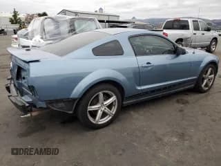 ✅ 2007 Ford Mustang Deluxe • VIN: 1ZVFT80N375282303 • Lot: 93638555. Wystawiony na Copart z przebiegiem 92 671 mil. Bezpłatny archiwum sprzedaży aukcyjnych z USA i szczegółowy raport historii pojazdu na DreamBid. Zdjęcie 3.