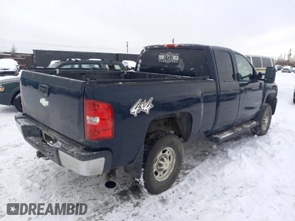 ✅ 2007 Chevrolet Silverado 2500HD 2LT • VIN: 1GCHK29667E600048 • Лот: 77536604. Опубликован ранее на Copart с пробегом Не указан. Бесплатный доступ к архиву аукционных продаж из США и подробный отчёт об истории автомобиля на DreamBid. Изображение 3.