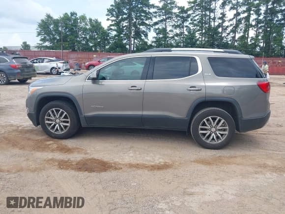 ✅ 2019 GMC Acadia SLE • VIN: 1GKKNLLA3KZ225273 • Lot: 42524253. Wystawiony na IAAI z przebiegiem 100 845 mil. Bezpłatny archiwum sprzedaży aukcyjnych z USA i szczegółowy raport historii pojazdu na DreamBid. Zdjęcie 14.