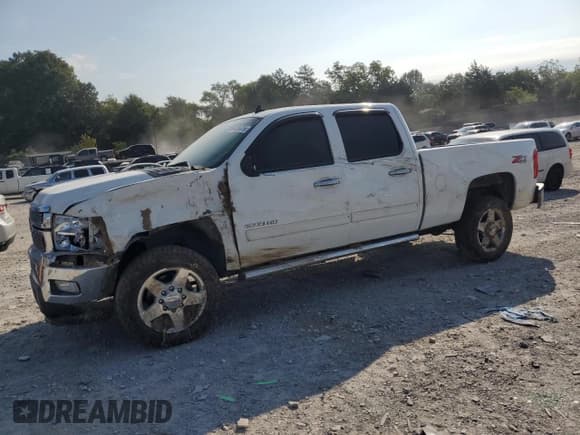 ✅ 2012 Chevrolet Silverado 2500HD LT • VIN: 1GC1KXCG3CF161640 • Лот: 69408605. Опубликован ранее на Copart с пробегом 214 815 миль. Бесплатный доступ к архиву аукционных продаж из США и подробный отчёт об истории автомобиля на DreamBid. Изображение 1.