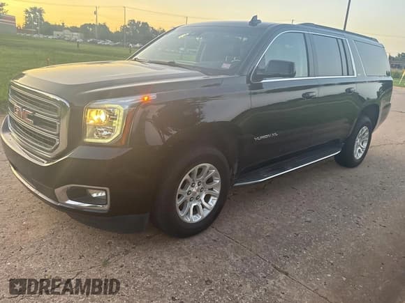 ✅ 2020 GMC Yukon XL SLT • VIN: 1GKS2GKC5LR263656 • Lot: 62224145. Listed on Copart with 126,664 mi. Free auction sales archive from the USA and detailed vehicle history report at DreamBid. Image 2.