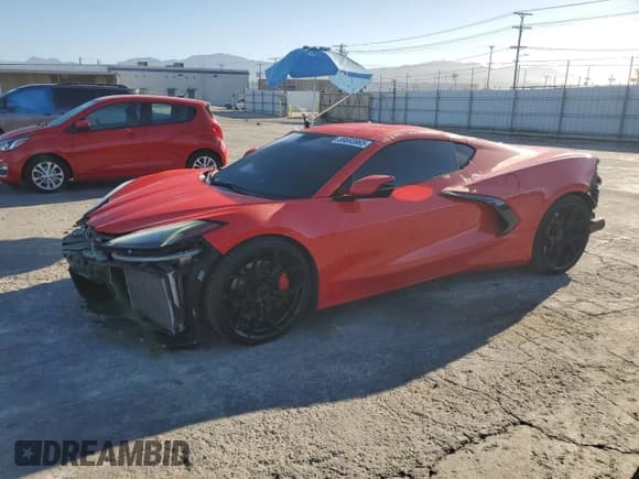 ✅ 2023 Chevrolet Corvette 2LT • VIN: 1G1YB2D49P5135246 • Lot: 89693965. Wystawiony na Copart z przebiegiem 33 482 mil. Bezpłatny archiwum sprzedaży aukcyjnych z USA i szczegółowy raport historii pojazdu na DreamBid. Zdjęcie 1.