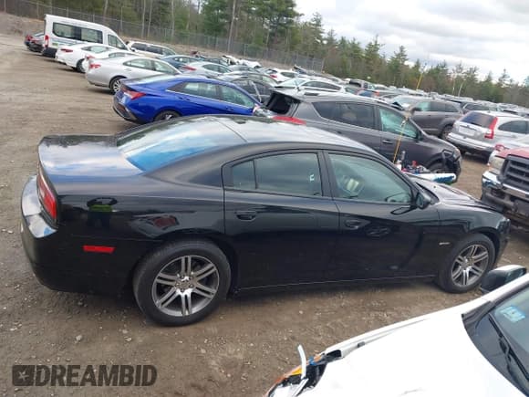 ✅ 2013 Dodge Charger RT • VIN: 2C3CDXCT1DH522965 • Lot: 43700224. Listed on IAAI with 144,199 mi. Free auction sales archive from the USA and detailed vehicle history report at DreamBid. Image 13.