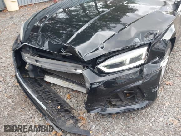 ✅ 2019 Audi A5 Sportback Premium • VIN: WAUANCF57KA058840 • Lot: 43656464. Wystawiony na IAAI z przebiegiem 65 578 mil. Bezpłatny archiwum sprzedaży aukcyjnych z USA i szczegółowy raport historii pojazdu na DreamBid. Zdjęcie 6.