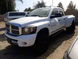 2006 Dodge 3500 Laramie с VIN 3D3MX48C46G261422, выставлен на аукционе Copart как лот 75645244 с пробегом 135 267 миль миль и Списание • Salvage title. История ставок и продаж доступна на DreamBid. Изображение 1.