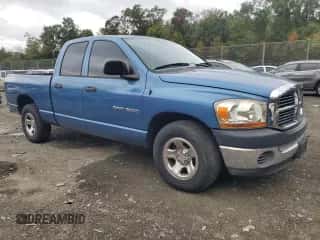 ✅ 2006 Dodge 1500 ST • VIN: 1D7HA18K66J201597 • Lot: 86163725. Wystawiony na Copart z przebiegiem 240 172 mil. Bezpłatny archiwum sprzedaży aukcyjnych z USA i szczegółowy raport historii pojazdu na DreamBid. Zdjęcie 4.