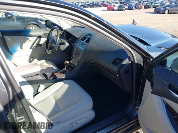 ✅ 2010 Lexus ES 330 • VIN: JTHBK1EG8A2369160 • Lot: 43733449. Listed on IAAI with 121,604 mi. Free auction sales archive from the USA and detailed vehicle history report at DreamBid. Image 5.