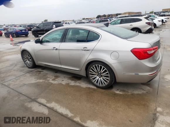 ✅ 2014 Kia Cadenza Premium • VIN: KNALN4D73E5135025 • Lot: 93888385. Listed on Copart with 203,866 mi. Free auction sales archive from the USA and detailed vehicle history report at DreamBid. Image 2.