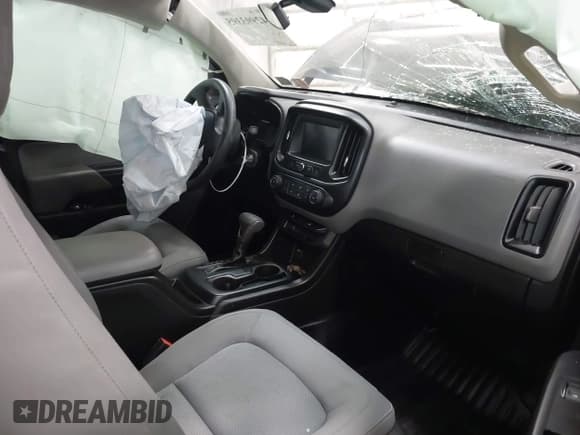 ✅ 2018 Chevrolet Colorado 2WD Work Truck • VIN: 1GCHSBEA4J1326924 • Lot: 42993395. Listed on IAAI with 36,249 mi. Free auction sales archive from the USA and detailed vehicle history report at DreamBid. Image 5.