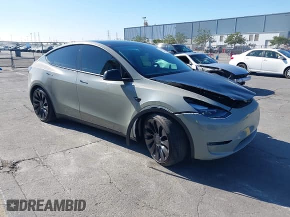 ✅ 2022 Tesla Model Y Performance • VIN: 7SAYGDEF3NF405560 • Лот: 43213161. Опубликован ранее на IAAI с пробегом 38 170 миль. Бесплатный доступ к архиву аукционных продаж из США и подробный отчёт об истории автомобиля на DreamBid. Изображение 1.
