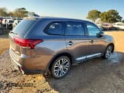 ✅ 2018 Mitsubishi Outlander SE • VIN: JA4AD3A31JZ045250 • Lot: 91141845. Wystawiony na Copart z przebiegiem 125 619 mil. Bezpłatny archiwum sprzedaży aukcyjnych z USA i szczegółowy raport historii pojazdu na DreamBid. Zdjęcie 3.