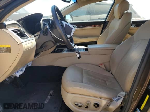 2015 Hyundai Genesis 3.8L z VIN KMHGN4JE2FU043091, wystawiony jako Copart lot #68129574 z przebiegiem 79 222 mil mil oraz Szkoda całkowita • Salvage title. Historia ofert i sprzedaży dostępna na DreamBid. Obrazek 7.