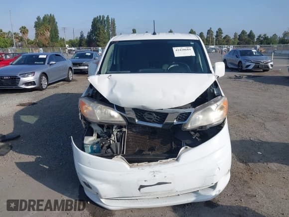 ✅ 2015 Nissan NV200 SV • VIN: 3N6CM0KNXFK693331 • Lot: 42428684. Listed on IAAI with 158,605 mi. Free auction sales archive from the USA and detailed vehicle history report at DreamBid. Image 13.