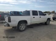✅ 2006 Chevrolet Silverado 1500 LT3 • VIN: 2GCEK13T461143493 • Лот: 77416884. Опубликован ранее на Copart с пробегом 306 956 миль. Бесплатный доступ к архиву аукционных продаж из США и подробный отчёт об истории автомобиля на DreamBid. Изображение 3.