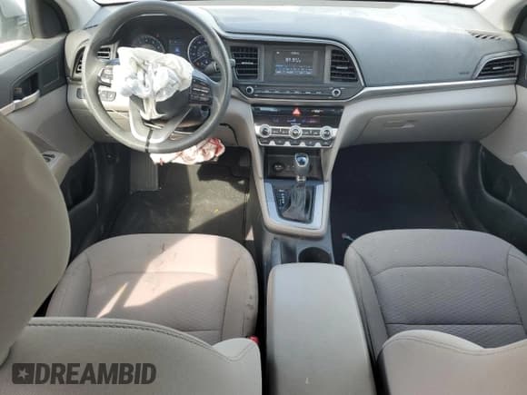 ✅ 2020 Hyundai Elantra SE • VIN: 5NPD74LF9LH608272 • Лот: 70385225. Опубликован ранее на Copart с пробегом 83 555 миль. Бесплатный доступ к архиву аукционных продаж из США и подробный отчёт об истории автомобиля на DreamBid. Изображение 8.