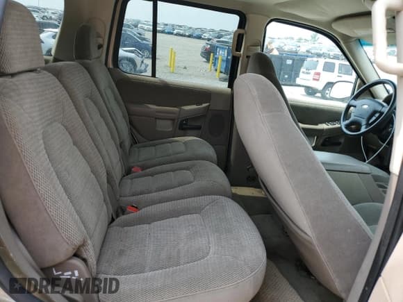 ✅ 2002 Ford Explorer XLT • VIN: 1FMZU63E32ZA07962 • Lot: 59545285. Wystawiony na Copart z przebiegiem Nie podano. Bezpłatny archiwum sprzedaży aukcyjnych z USA i szczegółowy raport historii pojazdu na DreamBid. Zdjęcie 11.
