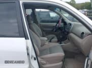 ✅ 2003 Toyota RAV4 • VIN: JTEHH20V030229961 • Lot: 43285465. Listed on IAAI with 262,340 mi. Free auction sales archive from the USA and detailed vehicle history report at DreamBid. Image 5.