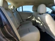 ✅ 2015 Ford Taurus SEL • VIN: 1FAHP2E98FG105277 • Lot: 61080175. Wystawiony na Copart z przebiegiem 30 795 mil. Bezpłatny archiwum sprzedaży aukcyjnych z USA i szczegółowy raport historii pojazdu na DreamBid. Zdjęcie 10.