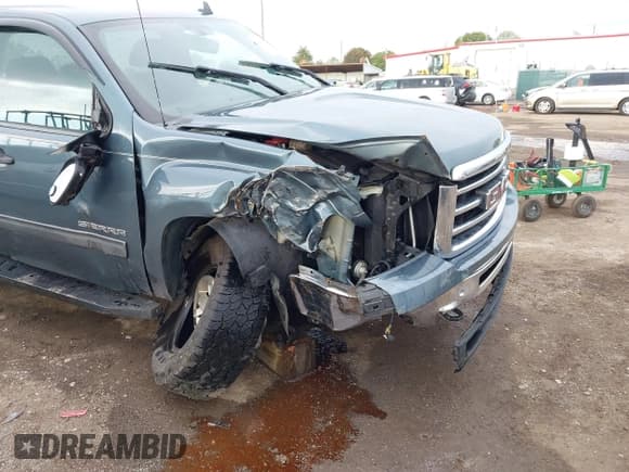 ✅ 2012 GMC Sierra 1500 SLE • VIN: 3GTP2VE72CG235883 • Лот: 43504389. Опубликован ранее на IAAI с пробегом 169 675 миль. Бесплатный доступ к архиву аукционных продаж из США и подробный отчёт об истории автомобиля на DreamBid. Изображение 6.