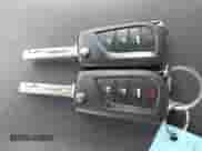 2020 Toyota Camry SE with VIN 4T1G11BKXLU009460, listed as a IAAI auction lot 42907075 with 43,495 mi miles and . Bid and sale history available at DreamBid. Image 11.