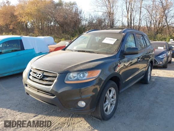 ✅ 2011 Hyundai Santa Fe Limited • VIN: 5XYZKDAG3BG052854 • Лот: 43718015. Опубликован ранее на IAAI с пробегом 246 085 миль. Бесплатный доступ к архиву аукционных продаж из США и подробный отчёт об истории автомобиля на DreamBid. Изображение 2.