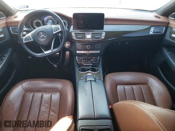 ✅ 2015 Mercedes-Benz CLS 550 • VIN: WDDLJ7DB7FA150002 • Лот: 87721385. Опубликован ранее на Copart с пробегом 115 718 миль. Бесплатный доступ к архиву аукционных продаж из США и подробный отчёт об истории автомобиля на DreamBid. Изображение 8.