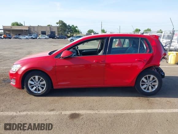 ✅ 2015 Volkswagen Golf TSI S • VIN: 3VW217AU8FM018829 • Лот: 42292740. Опубликован ранее на IAAI с пробегом 134 751 миль. Бесплатный доступ к архиву аукционных продаж из США и подробный отчёт об истории автомобиля на DreamBid. Изображение 14.