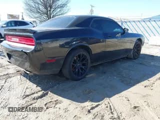 ✅ 2010 Dodge Challenger SE • VIN: 2B3CJ4DVXAH218873 • Lot: 41754762. Wystawiony na IAAI z przebiegiem 136 702 mil. Bezpłatny archiwum sprzedaży aukcyjnych z USA i szczegółowy raport historii pojazdu na DreamBid. Zdjęcie 4.
