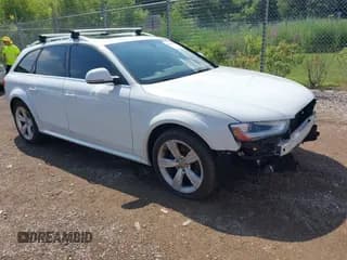 ✅ 2013 Audi allroad A4 Premium Plus • VIN: WA1UFAFL2DA085702 • Lot: 42856674. Wystawiony na IAAI z przebiegiem 171 581 mil. Bezpłatny archiwum sprzedaży aukcyjnych z USA i szczegółowy raport historii pojazdu na DreamBid. Zdjęcie 1.