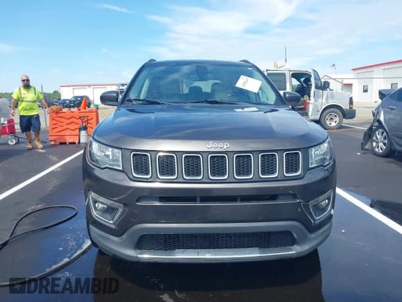 ✅ 2020 Jeep Compass Limited • VIN: 3C4NJCCB4LT198607 • Lot: 42903408. Listed on IAAI with 110,076 mi. Free auction sales archive from the USA and detailed vehicle history report at DreamBid. Image 12.