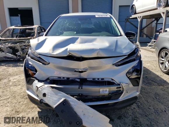 ✅ 2023 Chevrolet Bolt EV 2LT • VIN: 1G1FX6S00P4185023 • Lot: 57510324. Wystawiony na Copart z przebiegiem 8 326 mil. Bezpłatny archiwum sprzedaży aukcyjnych z USA i szczegółowy raport historii pojazdu na DreamBid. Zdjęcie 5.