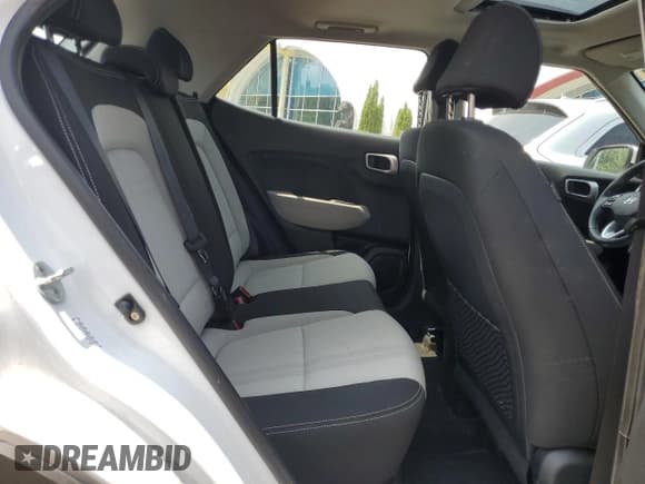 ✅ 2022 Hyundai Venue Limited • VIN: KMHRC8A32NU181023 • Lot: 59578675. Listed on Copart with 26,450 mi. Free auction sales archive from the USA and detailed vehicle history report at DreamBid. Image 10.