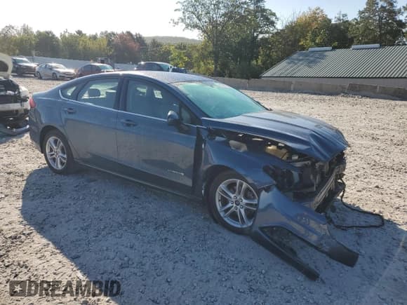 ✅ 2018 Ford Fusion S • VIN: 3FA6P0UU9JR189855 • Лот: 81340575. Опубликован ранее на Copart с пробегом 109 981 миль. Бесплатный доступ к архиву аукционных продаж из США и подробный отчёт об истории автомобиля на DreamBid. Изображение 4.