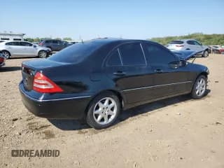 ✅ 2001 Mercedes-Benz C 230/260/280/320 • VIN: WDBRF61J31F084733 • Lot: 84976575. Wystawiony na Copart z przebiegiem 57 739 mil. Bezpłatny archiwum sprzedaży aukcyjnych z USA i szczegółowy raport historii pojazdu na DreamBid. Zdjęcie 3.