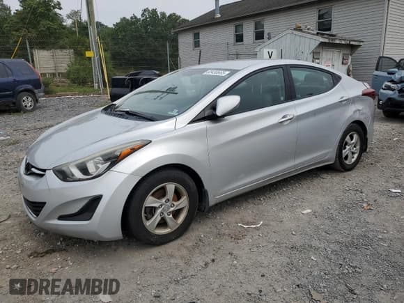 ✅ 2015 Hyundai Elantra SE • VIN: KMHDH4AE4FU352846 • Lot: 63430665. Listed on Copart with 85,863 mi. Free auction sales archive from the USA and detailed vehicle history report at DreamBid. Image 1.