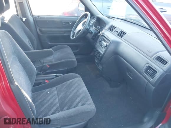 ✅ 1999 Honda CR-V LX • VIN: JHLRD1849XC008134 • Lot: 43450265. Wystawiony na IAAI z przebiegiem 214 146 mil. Bezpłatny archiwum sprzedaży aukcyjnych z USA i szczegółowy raport historii pojazdu na DreamBid. Zdjęcie 5.