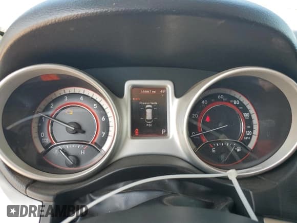 ✅ 2012 Dodge Journey SE • VIN: 3C4PDCAB6CT372373 • Lot: 55896445. Wystawiony na Copart z przebiegiem 150 947 mil. Bezpłatny archiwum sprzedaży aukcyjnych z USA i szczegółowy raport historii pojazdu na DreamBid. Zdjęcie 9.