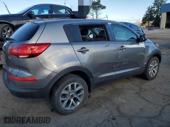 ✅ 2015 Kia Sportage LX • VIN: KNDPBCAC3F7685548 • Lot: 90633905. Wystawiony na Copart z przebiegiem 56 952 mil. Bezpłatny archiwum sprzedaży aukcyjnych z USA i szczegółowy raport historii pojazdu na DreamBid. Zdjęcie 3.