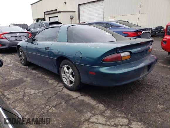 1997 Chevrolet Camaro z VIN 2G1FP22K2V2110191, wystawiony jako Copart lot #45376395 z przebiegiem Nie podano mil oraz Szkoda całkowita • Salvage title. Historia ofert i sprzedaży dostępna na DreamBid. Obrazek 2.