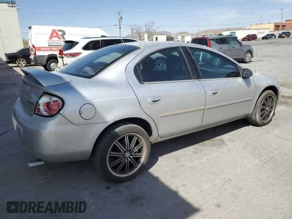 2005 Dodge Neon SXT z VIN 1B3ES56C45D268209, wystawiony jako Copart lot #51127945 z przebiegiem 210 166 mil mil oraz Szkoda całkowita • Salvage title. Historia ofert i sprzedaży dostępna na DreamBid. Obrazek 3.