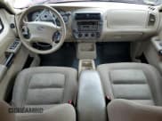 ✅ 2003 Ford Explorer Sport Trac XLS • VIN: 1FMZU67E63UA47980 • Lot: 80807165. Wystawiony na Copart z przebiegiem 165 574 mil. Bezpłatny archiwum sprzedaży aukcyjnych z USA i szczegółowy raport historii pojazdu na DreamBid. Zdjęcie 8.