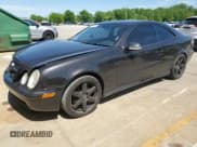 ✅ 2001 Mercedes-Benz CLK 320/430 • VIN: WDBLJ70GX1F171822 • Лот: 57683415. Опубликован ранее на Copart с пробегом 152 154 миль. Бесплатный доступ к архиву аукционных продаж из США и подробный отчёт об истории автомобиля на DreamBid. Изображение 1.
