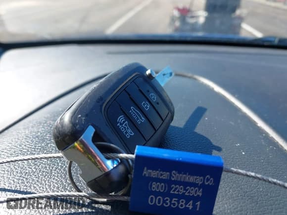 ✅ 2019 Hyundai Accent SE • VIN: 3KPC24A32KE057513 • Лот: 43581973. Опубликован ранее на IAAI с пробегом 115 539 миль. Бесплатный доступ к архиву аукционных продаж из США и подробный отчёт об истории автомобиля на DreamBid. Изображение 11.