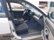 ✅ 2000 Subaru Legacy Outback • VIN: 4S3BH6651Y7618924 • Lot: 43547587. Listed on IAAI with 152,213 mi. Free auction sales archive from the USA and detailed vehicle history report at DreamBid. Image 5.