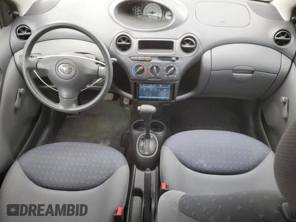 ✅ 2004 Toyota ECHO • VIN: JTDJT123240044838 • Lot: 66470775. Listed on Copart with 61,877 mi. Free auction sales archive from the USA and detailed vehicle history report at DreamBid. Image 8.