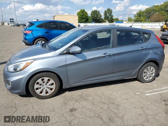 ✅ 2017 Hyundai Accent SE • VIN: KMHCT5AE8HU359396 • Лот: 70502264. Опубликован ранее на Copart с пробегом 134 357 миль. Бесплатный доступ к архиву аукционных продаж из США и подробный отчёт об истории автомобиля на DreamBid. Изображение 1.