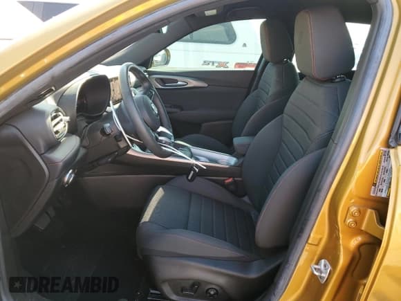 ✅ 2024 Dodge Hornet R/T • VIN: ZACPDFCW5R3A23830 • Lot: 65752895. Listed on Copart with 3,572 mi. Free auction sales archive from the USA and detailed vehicle history report at DreamBid. Image 7.