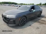 ✅ 2024 BMW 7 Series 760i xDrive • VIN: WBA33EJ04RCS93538 • Lot: 56560835. Wystawiony na Copart z przebiegiem 16 424 mil. Bezpłatny archiwum sprzedaży aukcyjnych z USA i szczegółowy raport historii pojazdu na DreamBid. Zdjęcie 1.