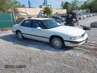 ✅ 1999 Buick LeSabre Custom • VIN: 1G4HP52K8XH495243 • Lot: 43123671. Wystawiony na IAAI z przebiegiem 112 173 mil. Bezpłatny archiwum sprzedaży aukcyjnych z USA i szczegółowy raport historii pojazdu na DreamBid. Zdjęcie 1.